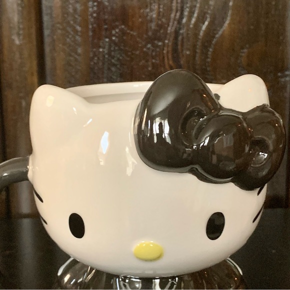 HTF - Hello Kitty Skeleton 20oz Figural Halloween Mug - Picture 2 of 14